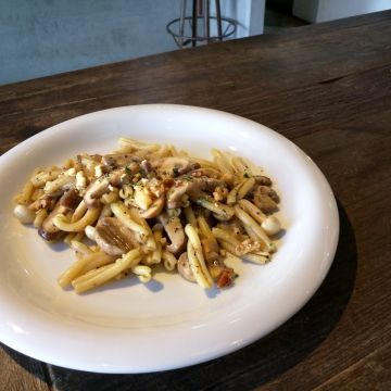 另空間cafe  Jamei Chen café