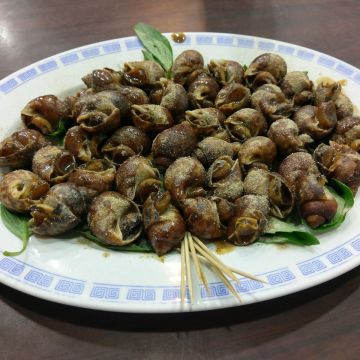 隆龜山島現撈海產店