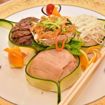 高雄真福記脆皮烤鴨莊