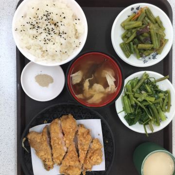 青葉日式蓋飯屋