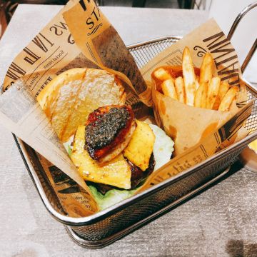 逗, 漢堡 Burger Stop