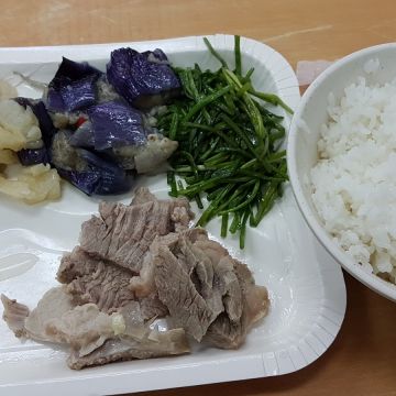 禾豐自助餐便當