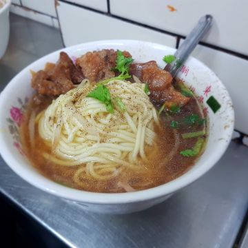 清水排骨麵店
