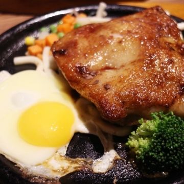 厚切牛排-板橋亞東原創 新莊富國店 Thickly Cut Steak