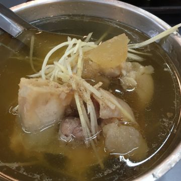 連莊鹹冬瓜豬腳湯