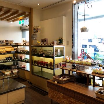 蜂巢BEE HOUSE-Garden Café