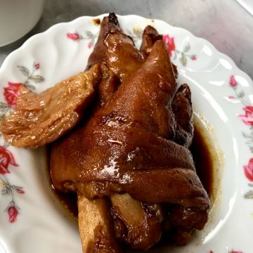 萬代福豬腳飯焢肉飯