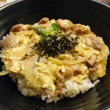 壽豬日式咖哩 拉麵