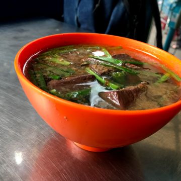 新莊廟街豬血湯