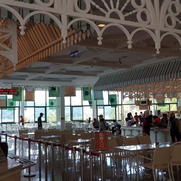 日月潭水晶餐廳