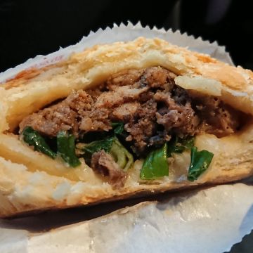 李記泰山赤肉胡椒餅