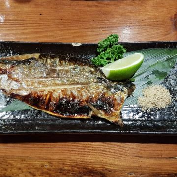 大叔酒食炭火串燒