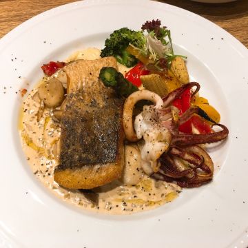 水礦 Restaurant & Cafe