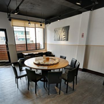 品八方燒鵝小餐館