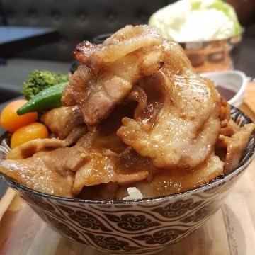 開丼 燒肉vs丼飯 秀泰站前店