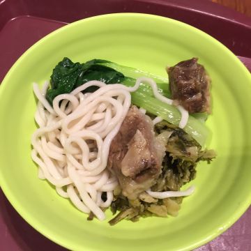滬園金牌牛肉麵