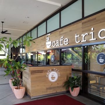 三色旗 Café TRICO