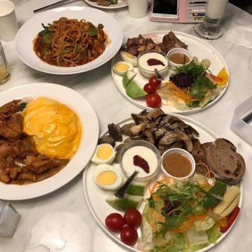 年終8個月cafe & deli