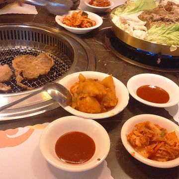 首塢爾韓式料理（左營店）