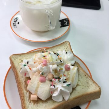象牙塔咖啡 Ivory Tower Cafe