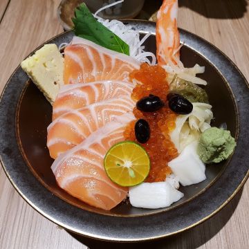 魚本味日本料理