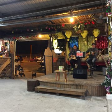 響羅雷美食餐廳