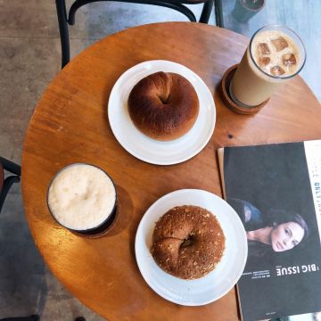 六月咖啡 June Cafe