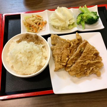 華軒排骨（淡水店）