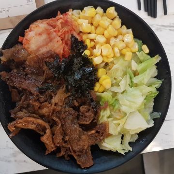 雅品美食自助餐