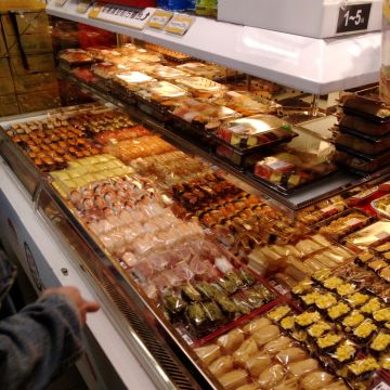 嚐鱻（淡水店）