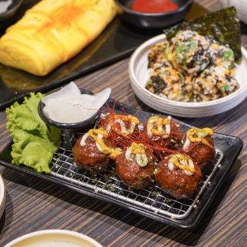 玉豆腐家樂福-楠梓店 - 韓國家庭料理