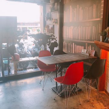 啡茶複合式餐飲