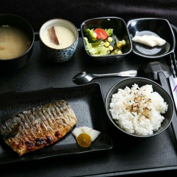 三猿日式蓋飯專賣店