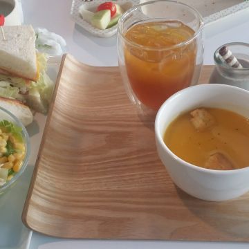 UMI 親子餐廳。海洋館