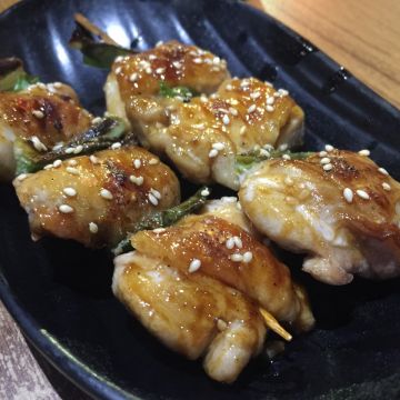 腹一杯丼飯居酒屋