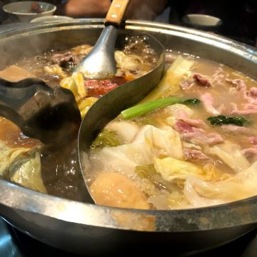 京醇麻辣鴛鴦火鍋（三民店）