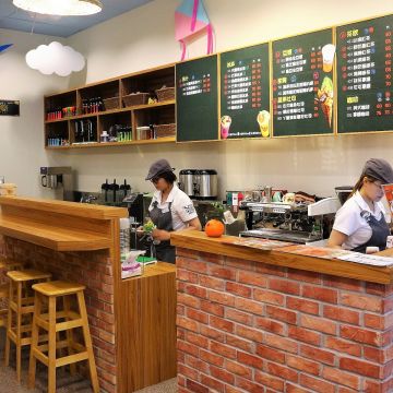 巴部屋工房 文心店