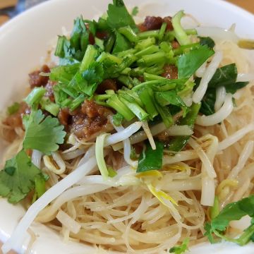 景新肉羹涼麵