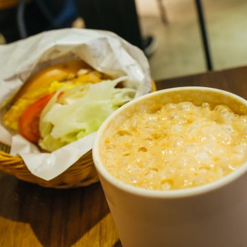 老窩咖啡館 石牌總店