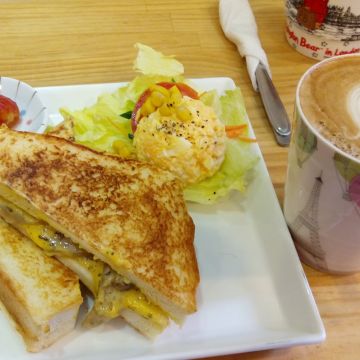 幸福樂手咖啡館 ERATO CAFÉ