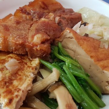 北港什錦湯滷肉飯