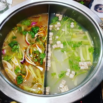 勻淨雞煲蟹火鍋