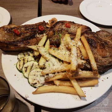 One of Two 二分之一廚房