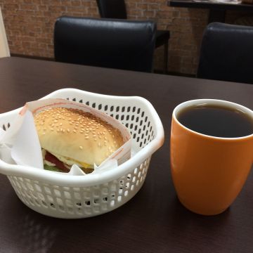 鮮沛坊中西複合式餐飲