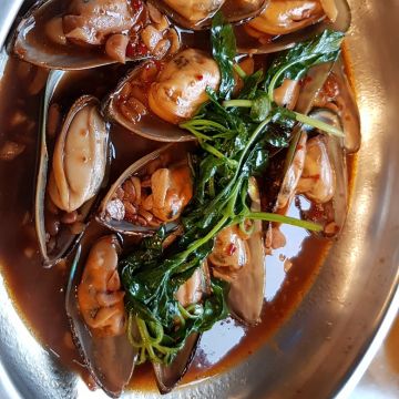 佘家孔雀蛤大王（淡水店）