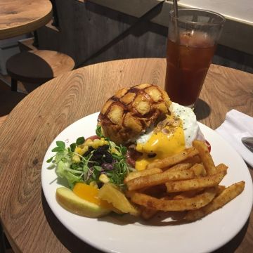 幸福這裡 Happiness Here（新莊店）