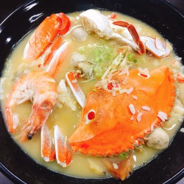 江湖客棧鱘龍魚龍蝦海鮮粥