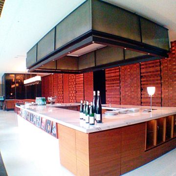 In Between 牛排館