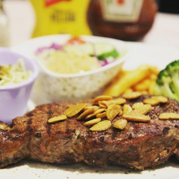 盧卡斯炭烤牛排