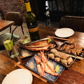 Zui-Pi-Zi Yakitori Bistro 嘴啤子串烤小酒館